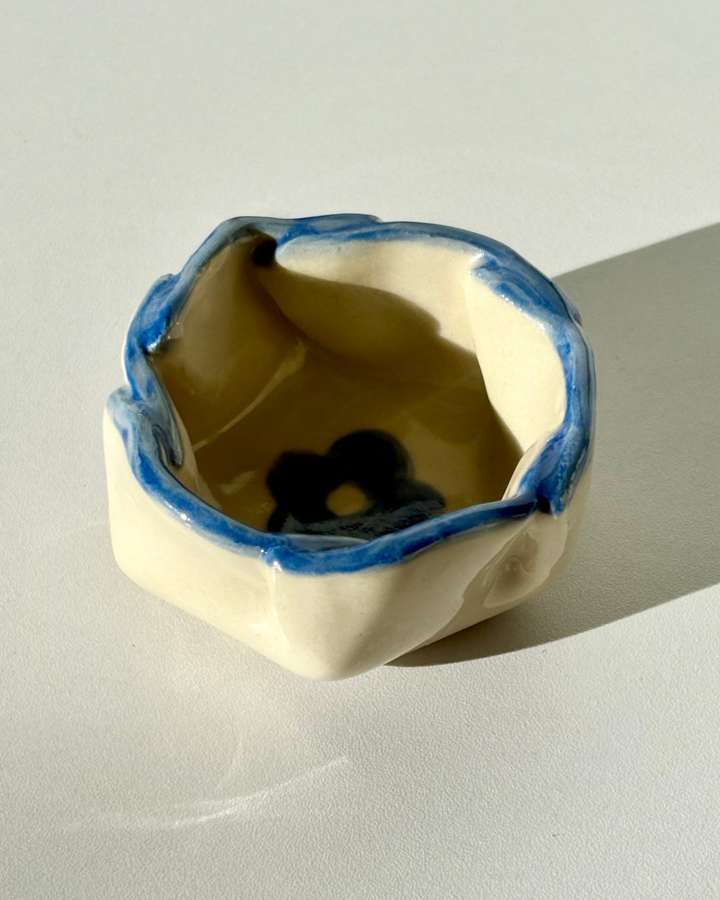Pleated Condiment Bowl (Flower)