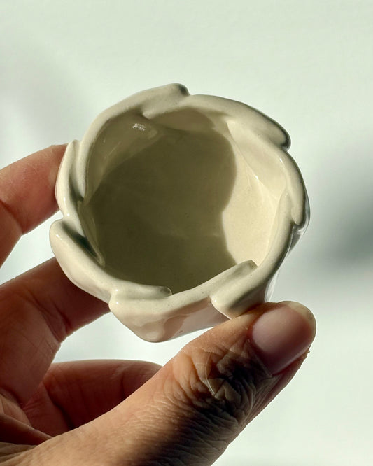 Pleated Condiment Bowl