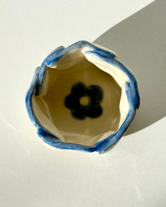 Pleated Condiment Bowl (Flower)