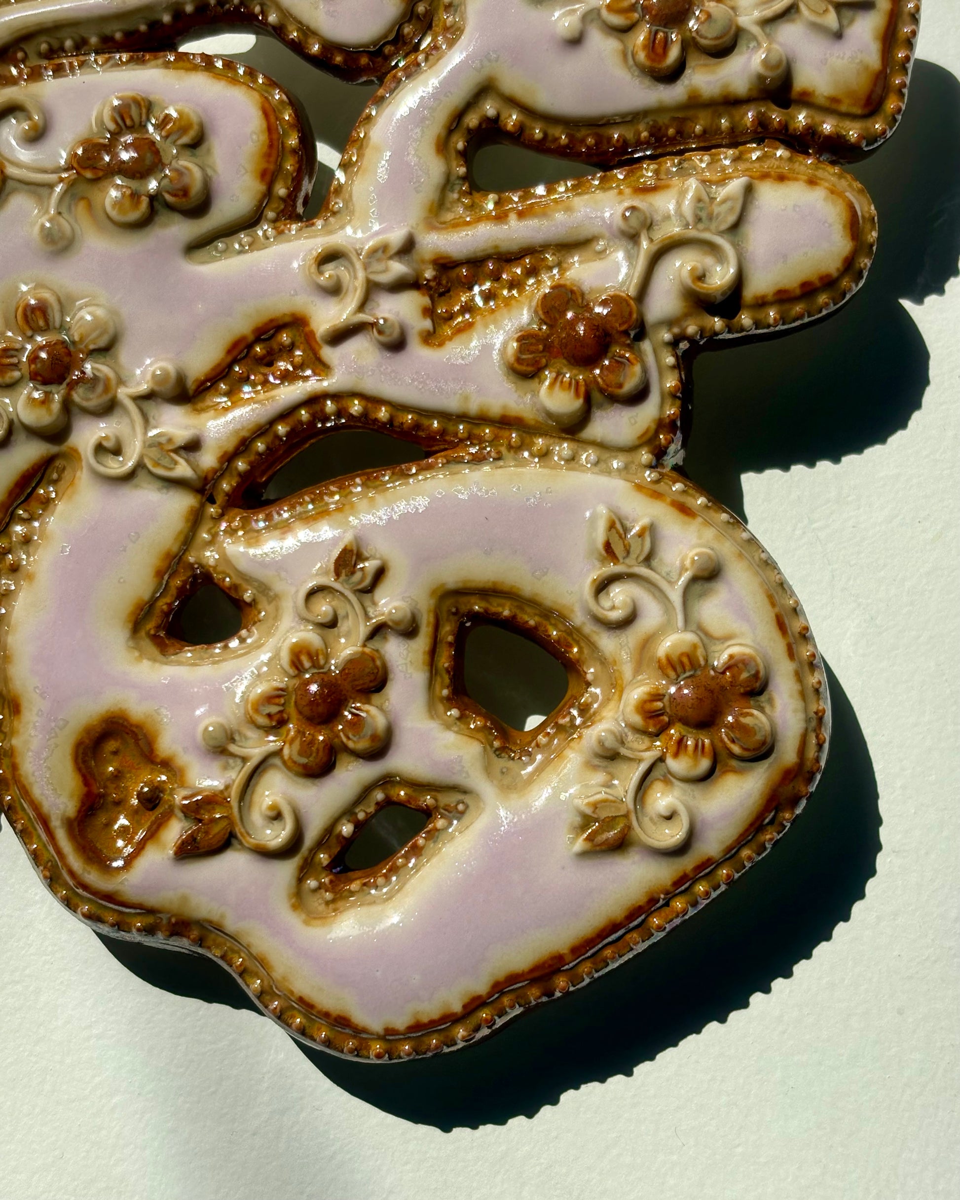 Fook Good Fortune ceramic wall hanging Detail